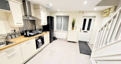 Comfortable Stay - Myrtle Cres