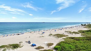 Solsenger og strandhåndklær