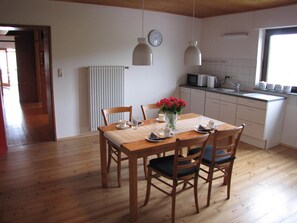 Dining - Vacation apartment directly on the Westerwaldsteig for 4 people (Nistertal)