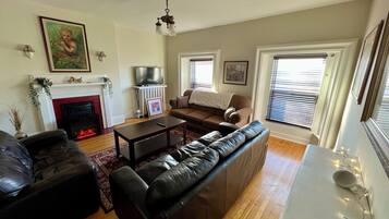 Smart TV, fireplace, printers