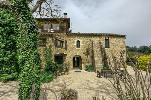 Rural House 'Fuselles' with Mountain View, Wi-Fi and Air Conditioning