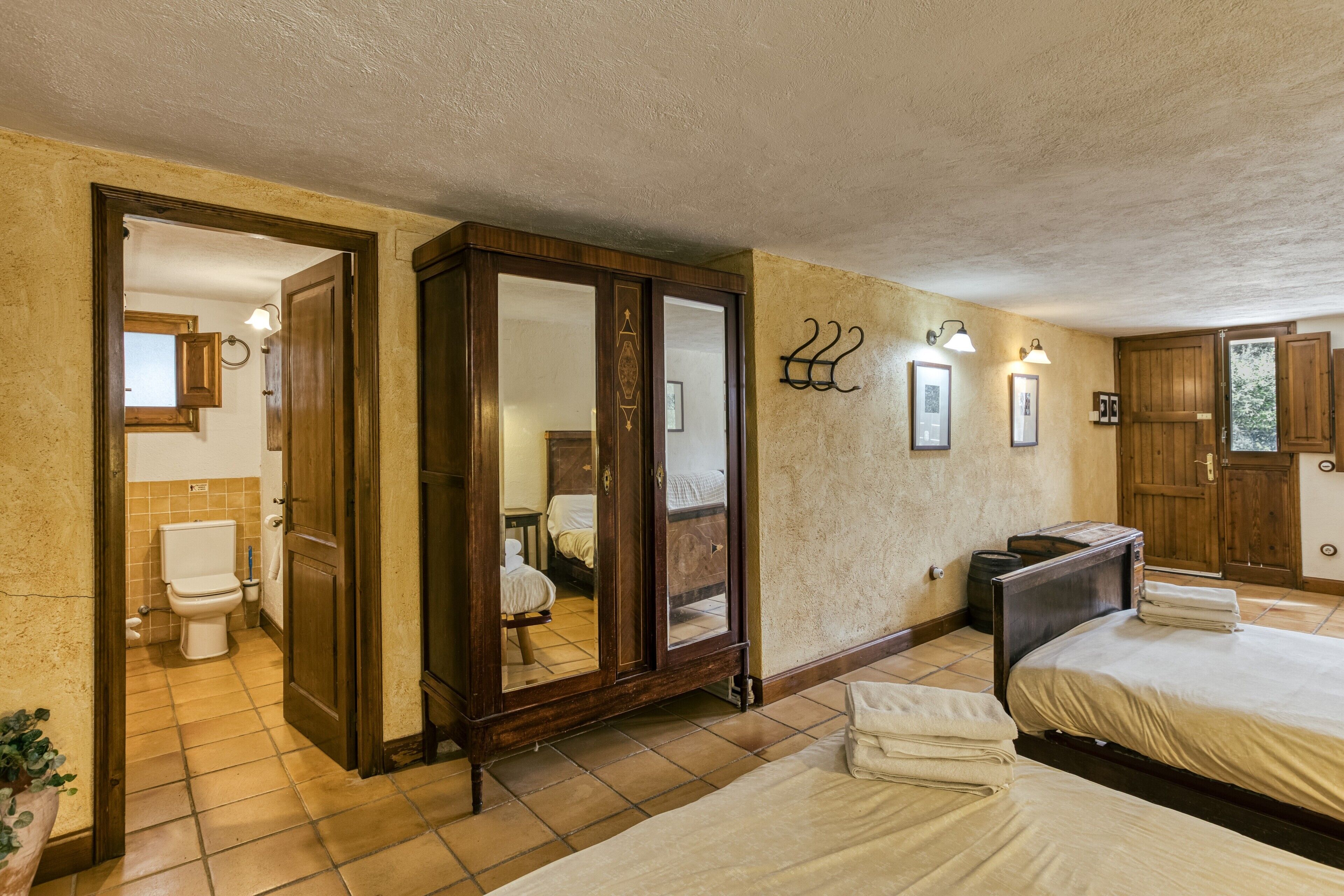 9 chambres, Wi-Fi gratuit, draps fournis