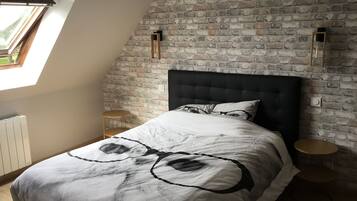 2 slaapkamers, een strijkplank/strijkijzer, wifi