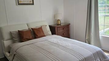 3 chambres, fer et planche à repasser, Wi-Fi, literie fournie