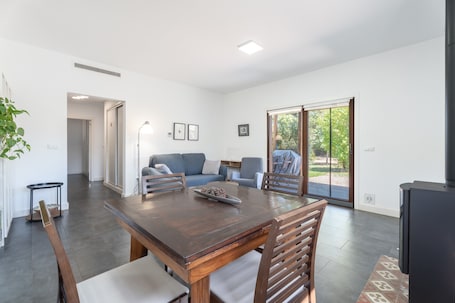 Dining. Holiday Home 'Casa En Sierra Calderona' with Mountain View, Wi-Fi and Air Conditioning