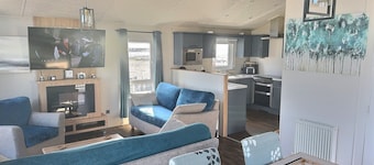 Sea Front 2 Bedroom Lodge (Honeysuckle 95) at Trecco Bay Holiday Park, Porthcawl