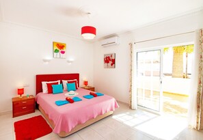 Villa | 6 sovrum, strykjärn/strykbräda och sängkläder