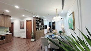 Apartment, 3 Bedrooms | Living area - Sunny - Vinhomes Times City Park Hill (Hanoi)