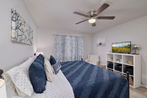 3 bedrooms, desk, travel crib, free WiFi