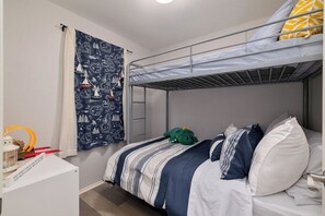 3 habitaciones, escritorio, cuna de viaje y wifi gratis 