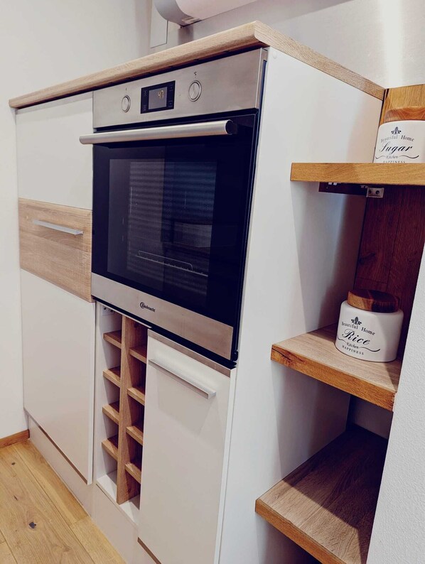 Refrigerador, horno, placa de cocina, lavavajillas