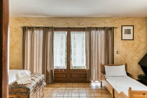 1 chambre, Wi-Fi gratuit, draps fournis