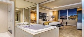 Las Vegas Casino Luxury Large 1 BR Villa for a memorable vacation or business.
