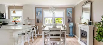 3 bedroom Family Friendly Retreat By the Bay!