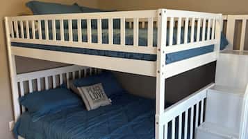3 bedrooms, in-room safe, iron/ironing board, free WiFi