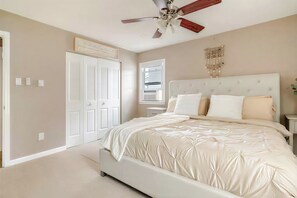 3 bedrooms, in-room safe, iron/ironing board, free WiFi