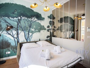 Strykejern/-brett, wi-fi og sengetøy