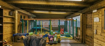 Room 'Garbi' with Shared Pool, Wi-Fi and Air Conditioning