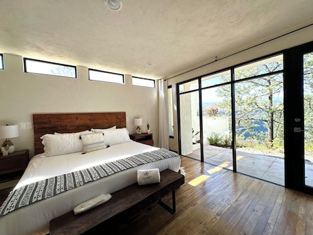 1 bedroom, iron/ironing board, WiFi, bed sheets. Casa Madera 1A Estancia a la orilla del acantilado...Ideal para parejas!
