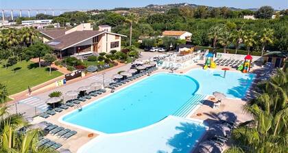 Don Antonio Glamping Village Mobilehome Happy Relax for 4 people