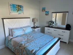 4 bedrooms, iron/ironing board, travel cot, WiFi - Casa D' Luna II is a beautiful home in Palm Coast, FL, that's family friendly. (Palm Coast)