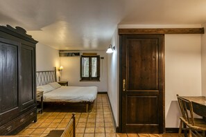 1 chambre, Wi-Fi gratuit, draps fournis