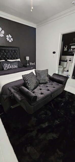 1 bedroom, iron/ironing board, free WiFi, bed sheets