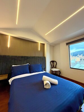 4 bedrooms, desk, free WiFi, bed sheets