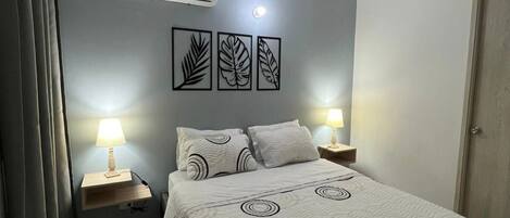 3 dormitorios, tabla de planchar con plancha, wifi y ropa de cama