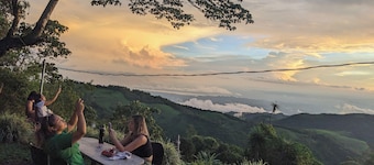 Campos de Oro Wilderness Lodge