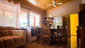 Cottage, salle de bains privée, vue lac | Cuisine privée