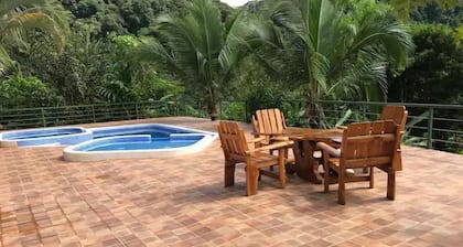 Pura Natura Lodge Arroyo