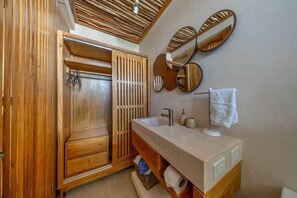 Håndklær og toalettpapir