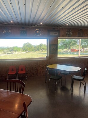 Dining - CHRISTOVAL CASITAS #4 GUITAR (Christoval)