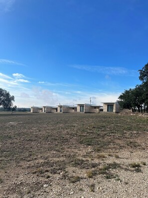 Property grounds - CHRISTOVAL CASITAS #4 GUITAR (Christoval)