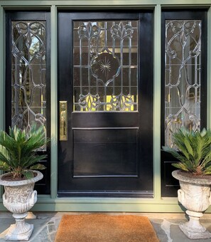 Exterior detail - Quiet Luxury in Marin County Summer Rental (Ross)