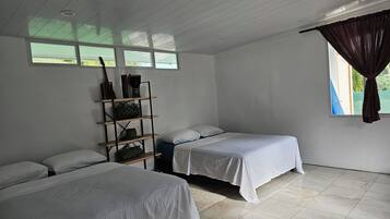 3 chambres, fer et planche Ă repasser, Wi-Fi, draps fournis