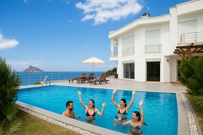 Seasonal outdoor pool - İmportantTravel BD4123 5Bedroomed Villa  (Bodrum)