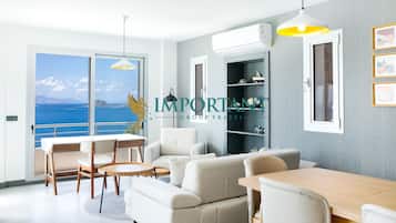 Vila, vista para o mar | Área de estar | TV de tela plana