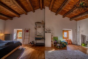 1 bedroom, iron/ironing board