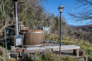 Bañera de hidromasaje al aire libre