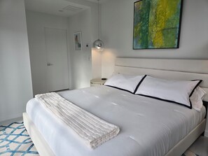 4 bedrooms, desk, iron/ironing board, travel crib