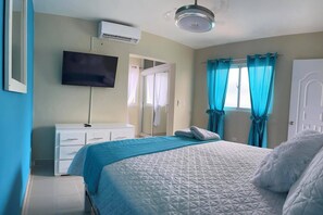 1 chambre, fer et planche à repasser, Wi-Fi, draps fournis