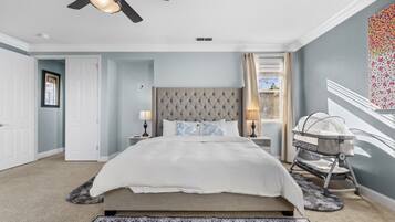 6 dormitorios, escritorio, tabla de planchar con plancha y wifi