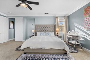 6 bedrooms, desk, iron/ironing board, WiFi