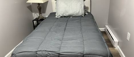 1 bedroom, iron/ironing board, WiFi