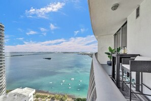 Property grounds - Condo Oasis in the heart of Miami, Water View (Miami)