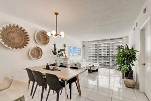 TV - Condo Oasis in the heart of Miami, Water View (Miami)
