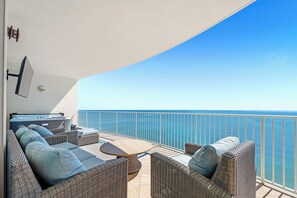 Property grounds - Beach Luxury ~ Turquoise Place C2606 (Orange Beach)