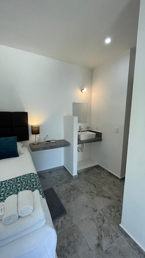 1 camera, Wi-Fi gratuito, lenzuola